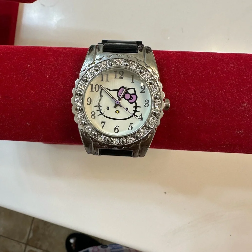 Hello Kitty Rhinestone Watch - Picture 3 of 4